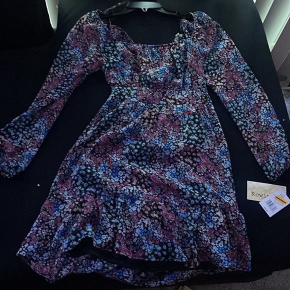 FLOWER DRESS - Picture 3 of 5